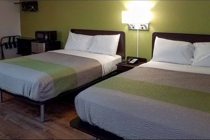 Room 7 of 38